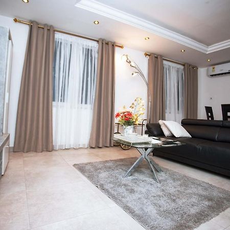 Jq Apartments Аккра Екстер'єр фото